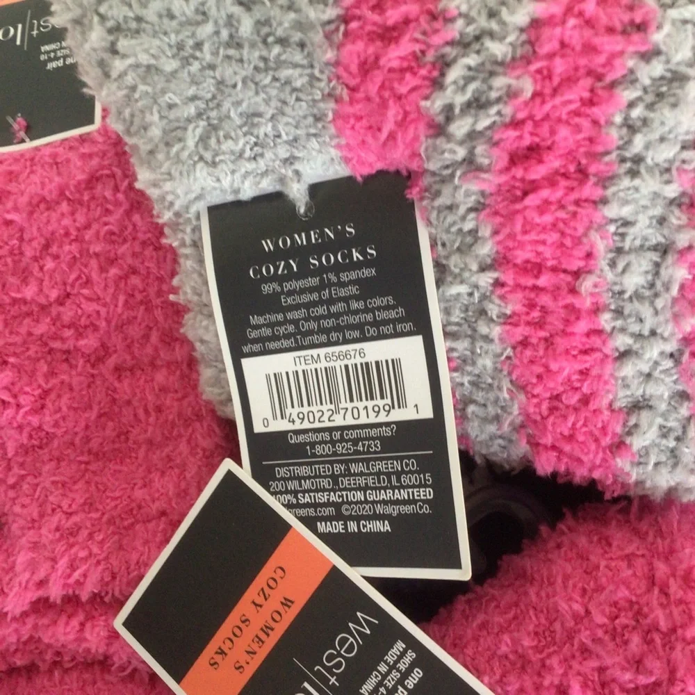 BUNDLE OF 5 NEW PAIRS OF COZY SOCKS ALL NWT